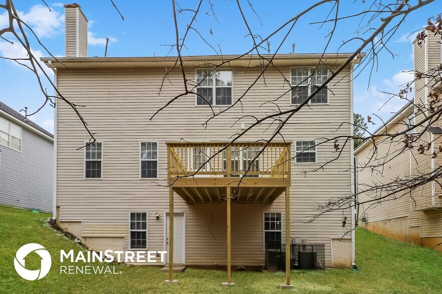 Building Photo - 2068 Pittston Farm Rd