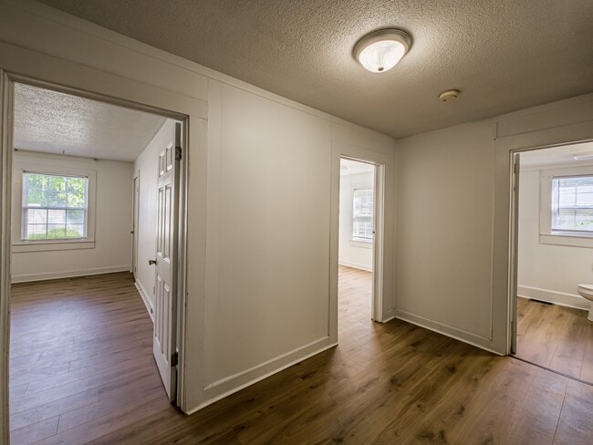 Building Photo - 1608 Central Ave