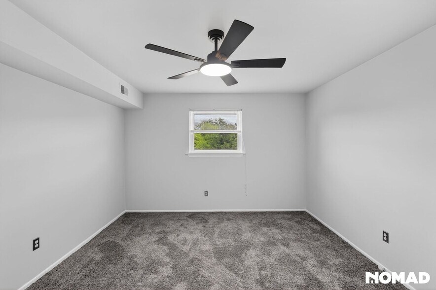 Building Photo - 516 Corinthian Ave