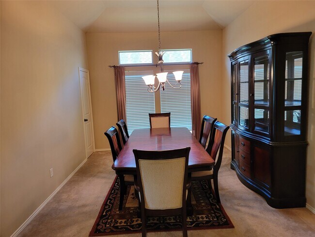 Building Photo - 5534 Stoneridge Ct