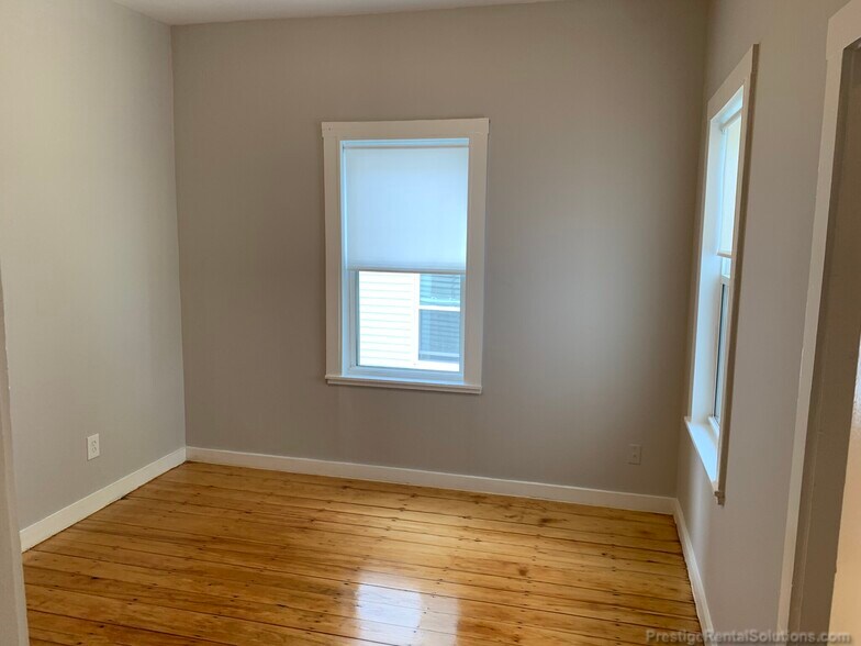 Building Photo - 6 Walk Hill St