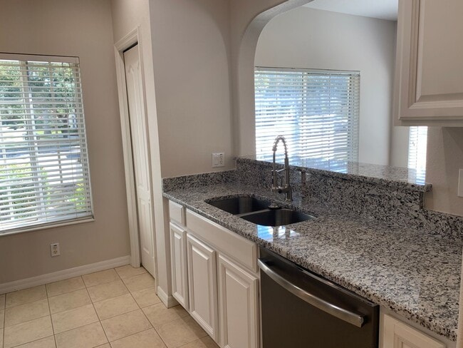 Building Photo - GORGEOUS 3 BEDROOM, 2.5 BATHROOM TOWNHOME LOCATED IN THE HERITAGE HARBOUR COMMUNITY AT LIGHTHOUSE...