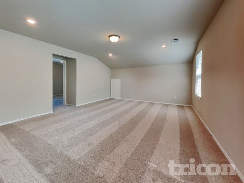 Building Photo - 5129 Sidesaddle Dr