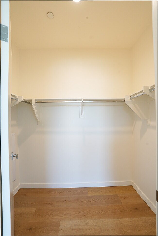 Building Photo - 3282 N Canary Way