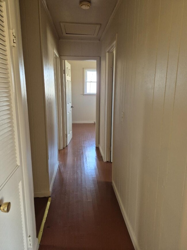 Building Photo - 1760 Halcun Dr