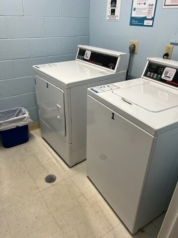 Building Photo - 19 Wiget St