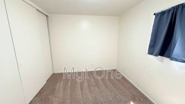 Building Photo - 5176 Piccadilly Cir