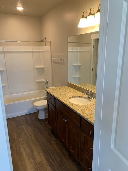 Building Photo - 1128 S 820 E