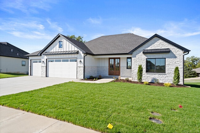 Building Photo - 5201 Buttercup Dr