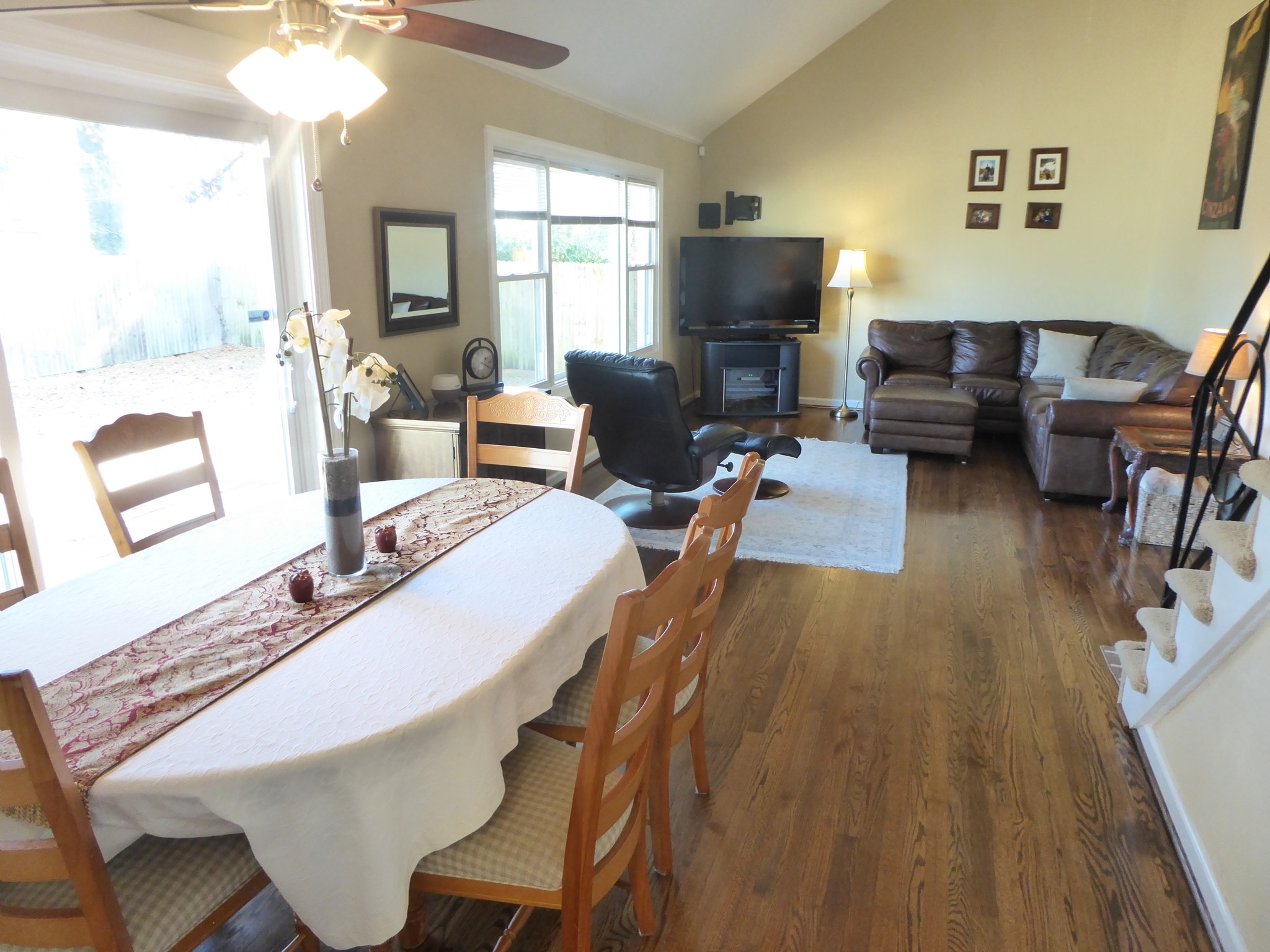 Living/dining room - 461 Pepper Mill Ln