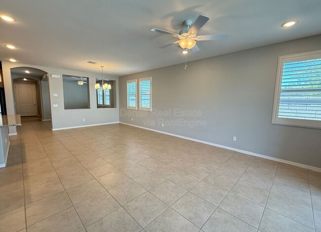 Building Photo - 15170 W Pierce St