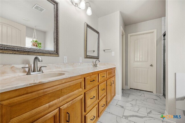 Building Photo - 4704 Bear River Trl