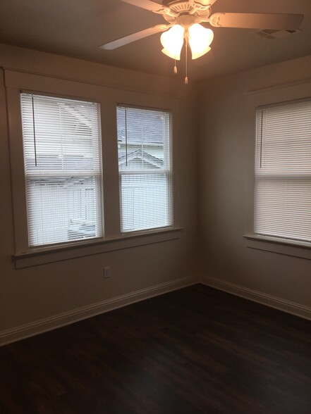 Back Bedroom - 7331 Spruce St