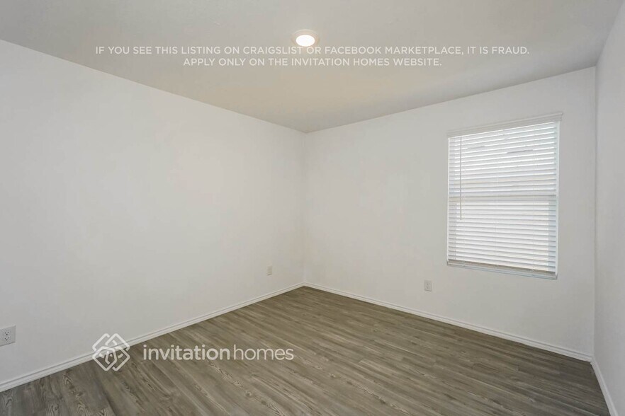 Building Photo - 10539 McClintock Dr