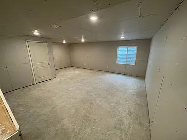 Building Photo - 2939 W LaGrand St