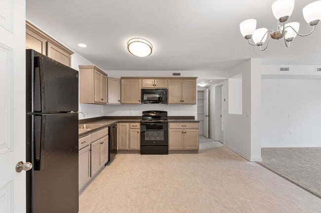 Building Photo - 24 Jersey Way