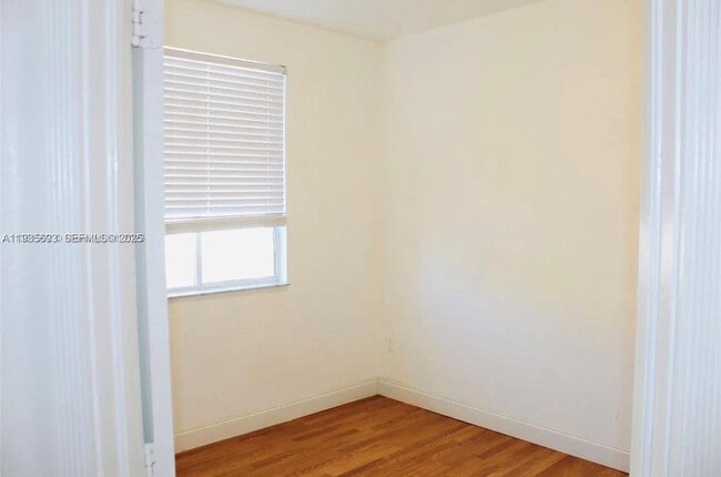 Building Photo - 6002 SW 166th Ct