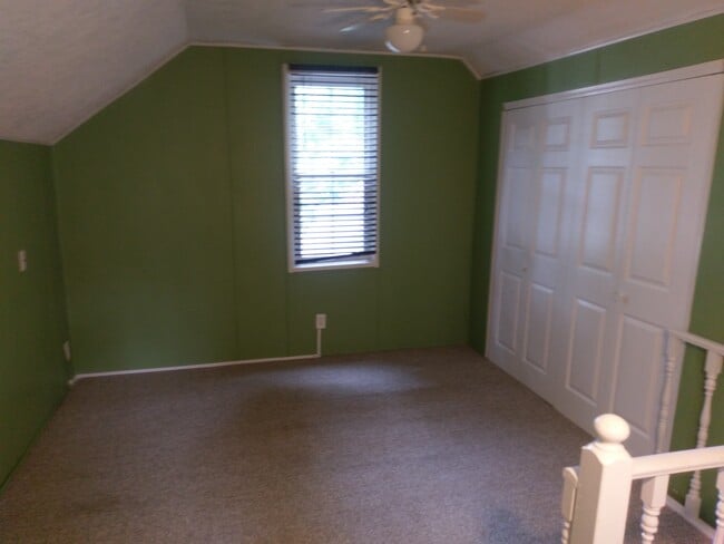 Building Photo - 502 Eben Ave