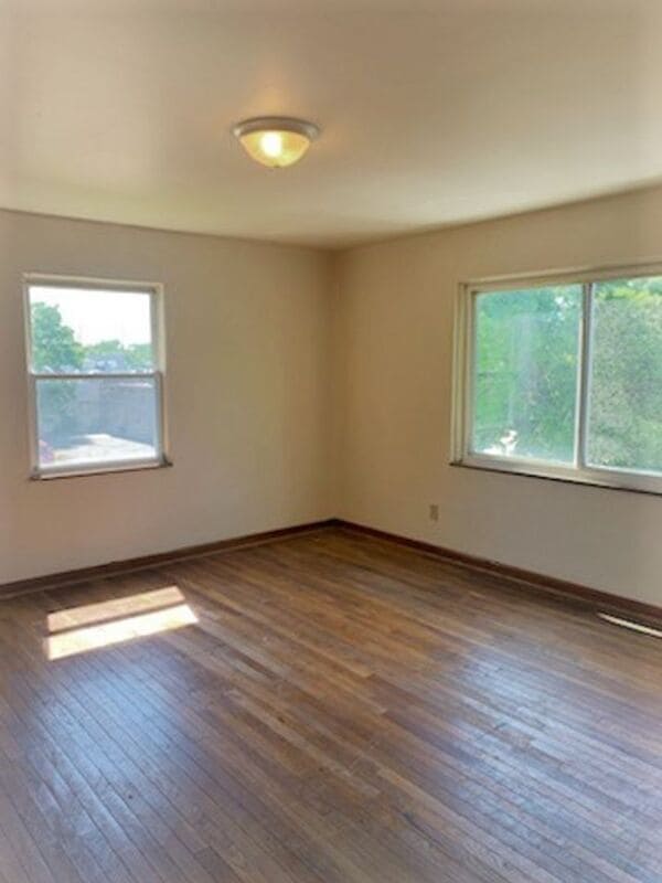 Building Photo - 3341 Homecroft Dr