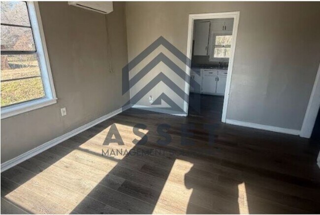 Building Photo - 2 Bedroom Home Available for Lease & Rent to Own!