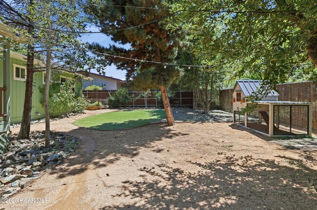 Building Photo - 1978 Catalpa Cir
