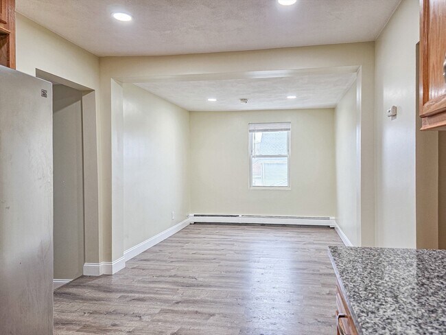 Building Photo - 49 Irving St