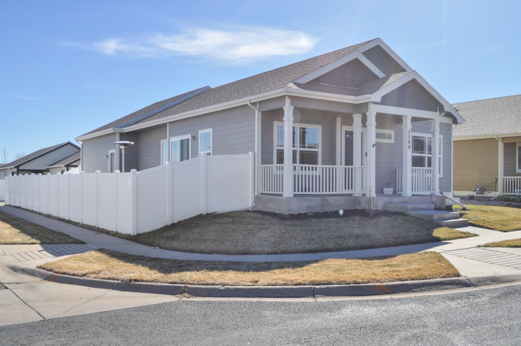 Building Photo - 2500 Heather Ln