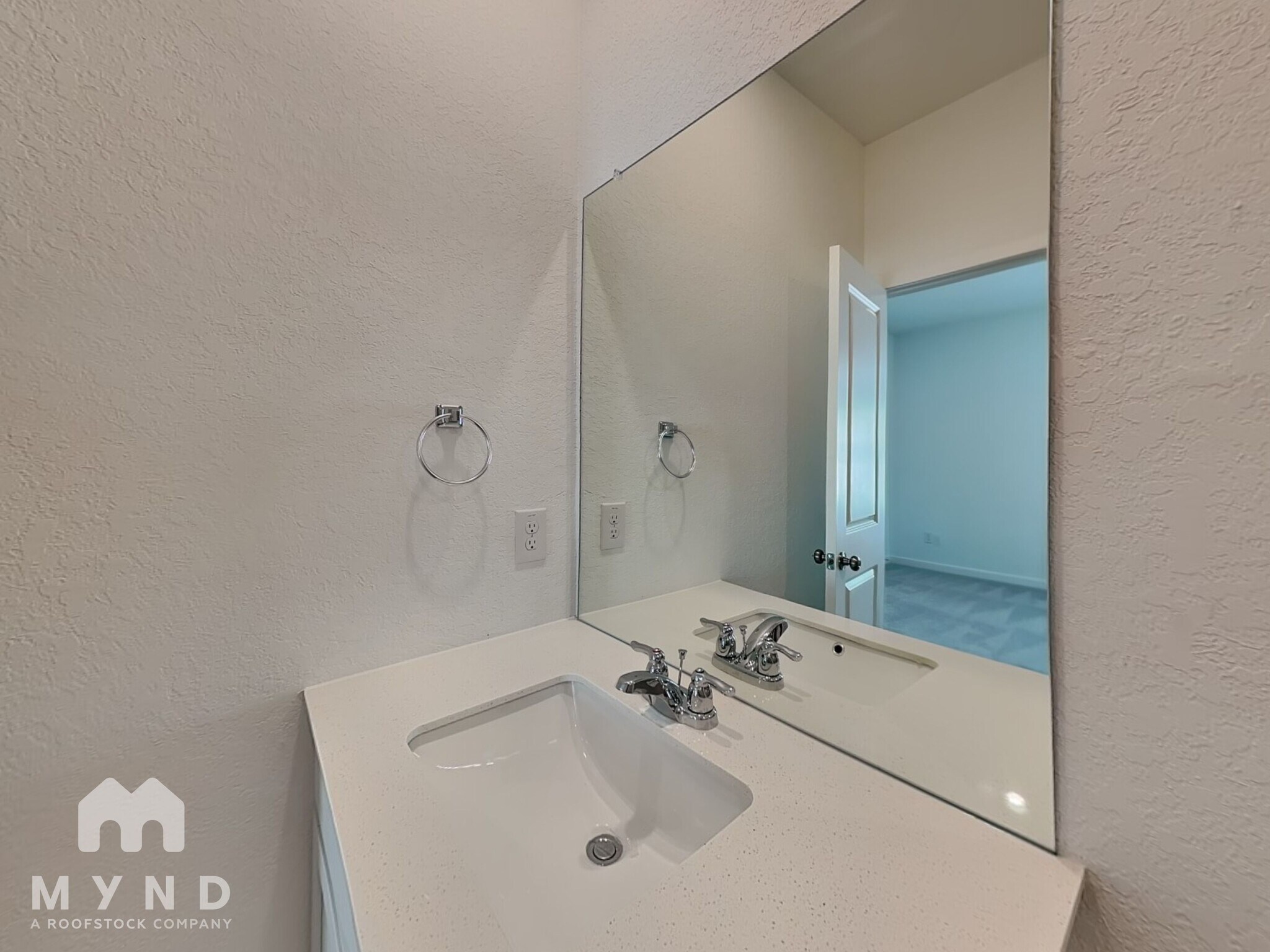 Building Photo - 10554 Ysasmendi Rdg