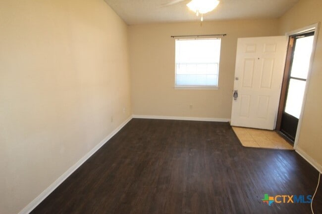 Building Photo - 403 Northern Dove Ln
