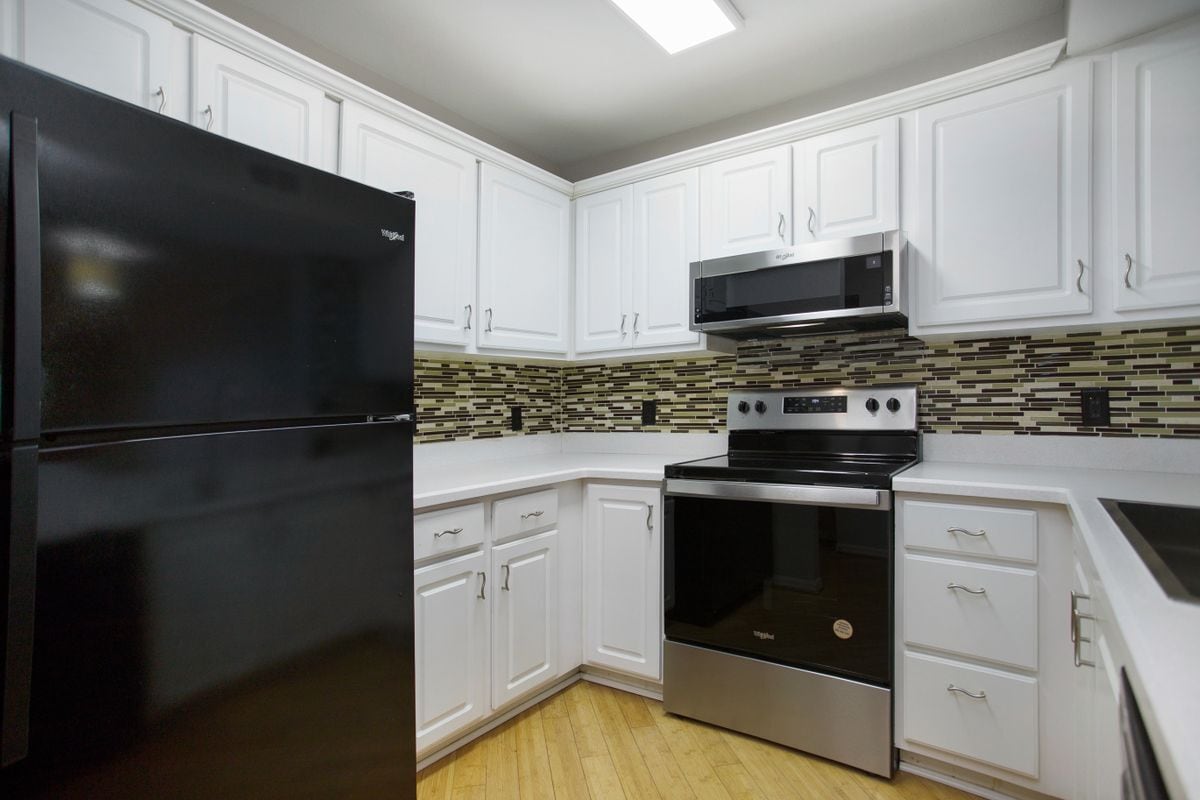 Building Photo - 8271 Key Royal Cir