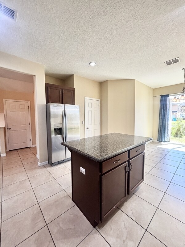 Building Photo - 8554 Tallfield Ave