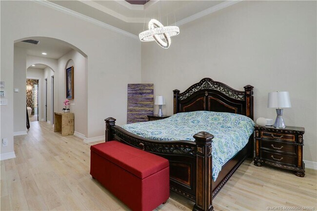 Building Photo - 5628 SW Gray Fox Dr