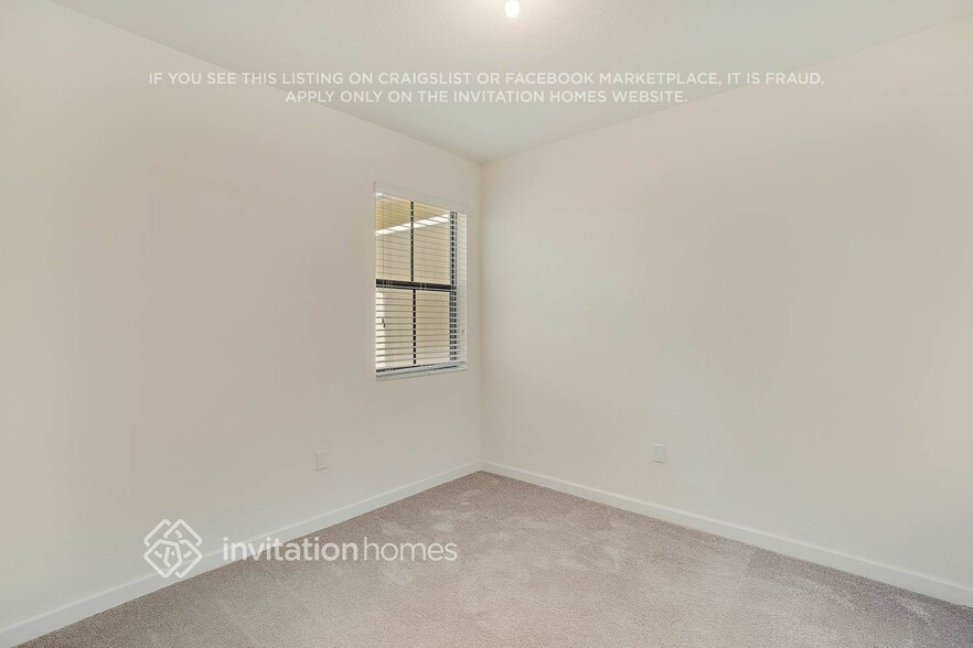 Building Photo - 10489 W 33rd Way