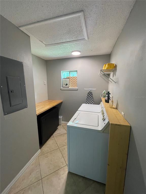 Building Photo - 12860 Lake Sawyer Ln