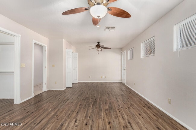 Building Photo - 8812 W Pinnacle Peak Rd