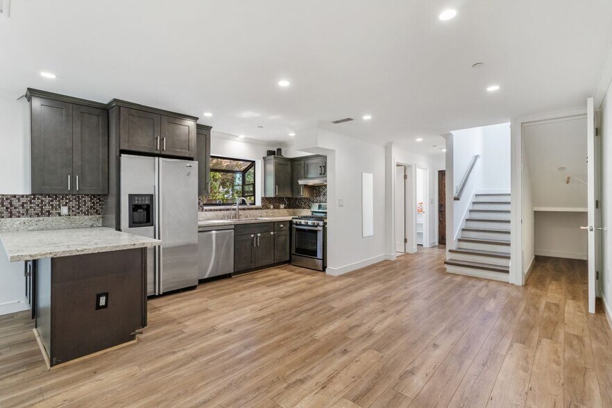 Building Photo - 7754 Ben Ave