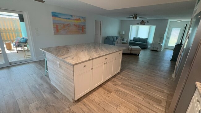 Building Photo - 6195 Pecan Rd