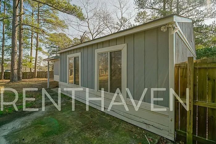 Building Photo - 421 Rockingham Rd