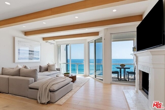 Building Photo - 11874 S Beach Club Way