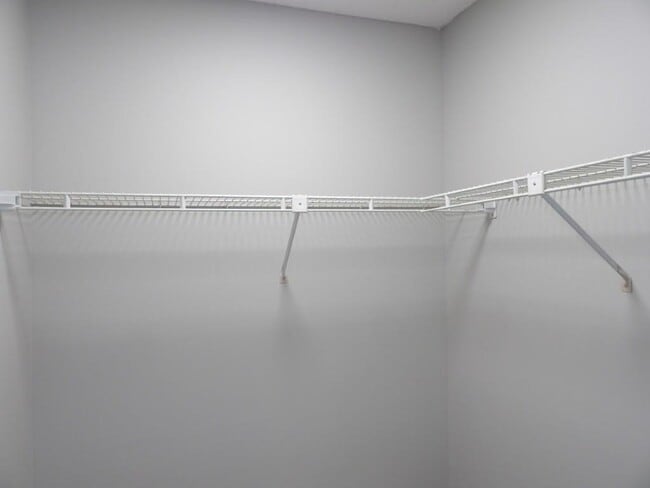 Building Photo - 4363 Spa Dr