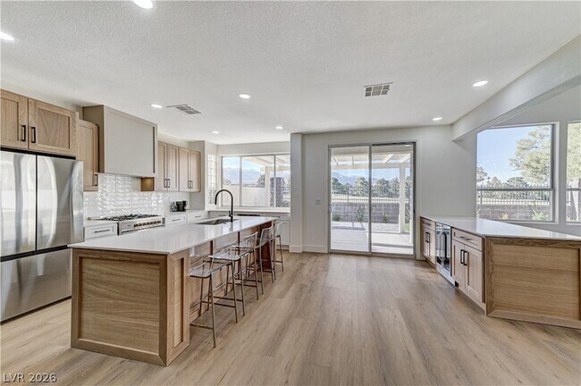Building Photo - 1317 Fox Acres Dr