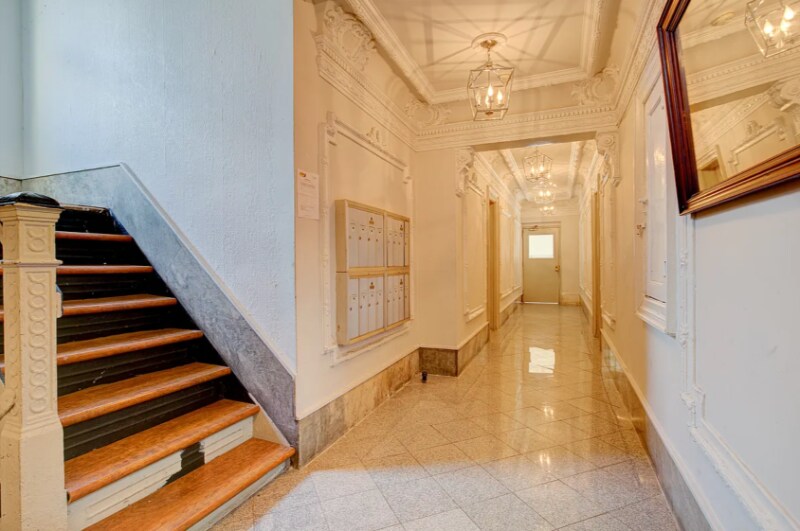 Building Photo - 203 17th St