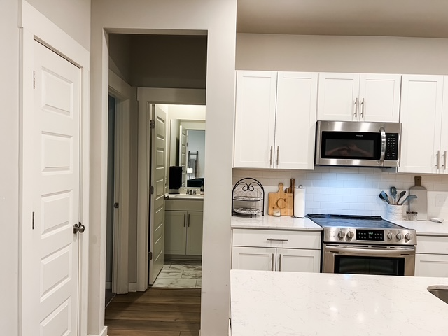 Building Photo - 5037 Percival Dr