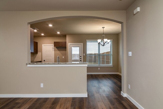 Building Photo - GORGEOUS 3 BEDROOM 2.5 BATH DUPLEX LOCATED...
