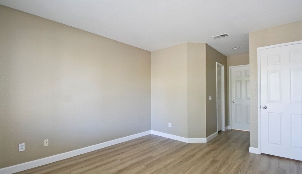 Building Photo - 265 S Olive St