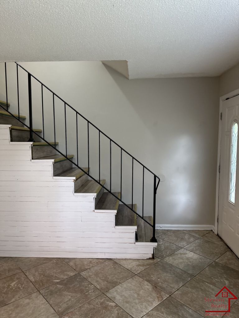 Building Photo - 4142 Willard Dr