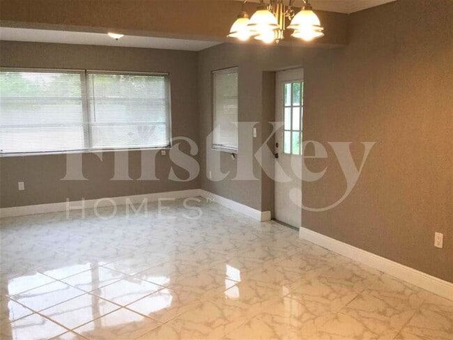 Building Photo - 401 SW 68th Blvd