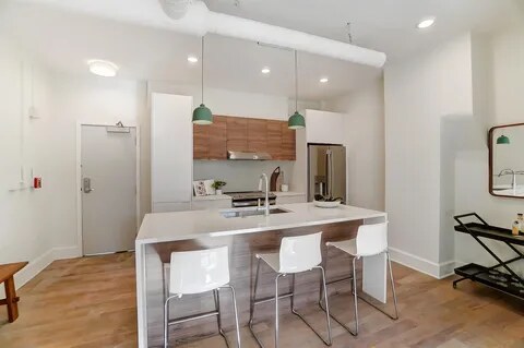 Building Photo - 33 E Court St