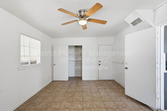 Building Photo - 6701 N 33rd Ave