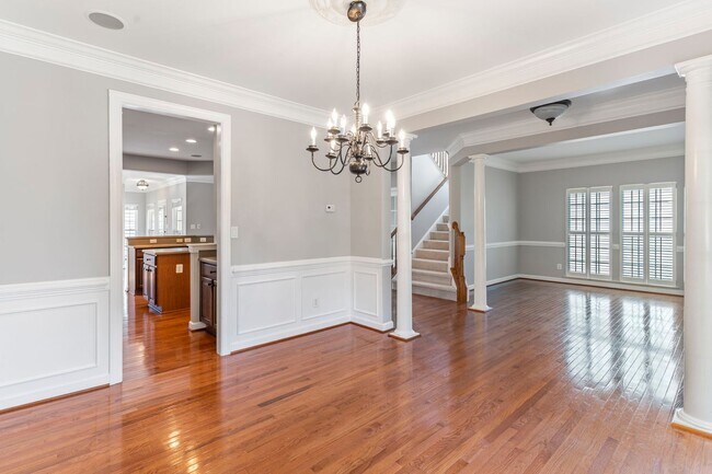 Building Photo - Spacious Home in Port Potomac